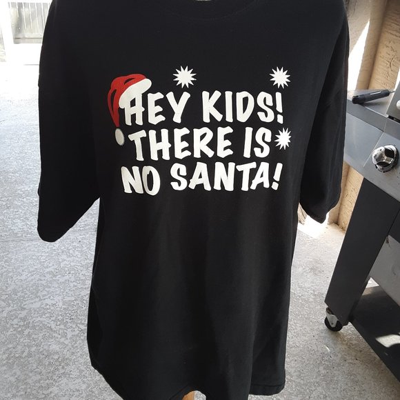 XL No Santa tee